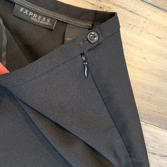 NWOT Express Classic Black Pencil Skirt - Picture 3 of 7